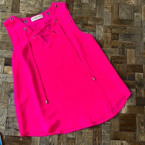 Pants Store Hot Pink Sleeveless Top - Picture 2 of 9